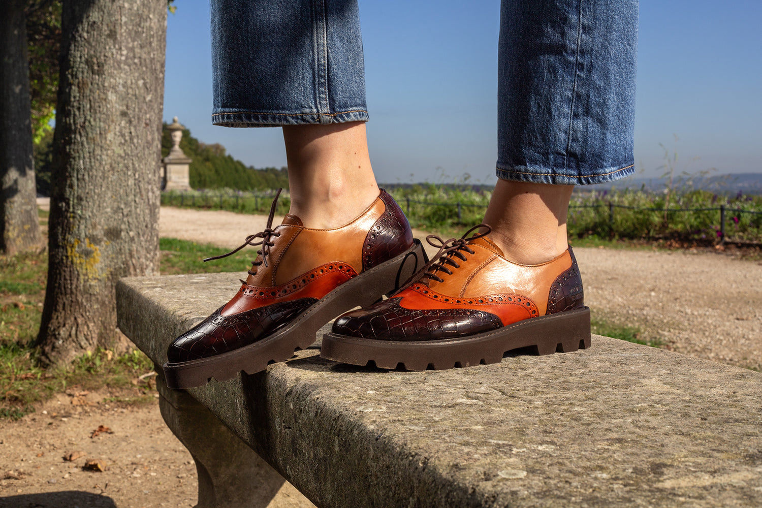 Oksfordki z noskiem skrzydłowym i perforacjami Selina 24 Melvin & Hamilton