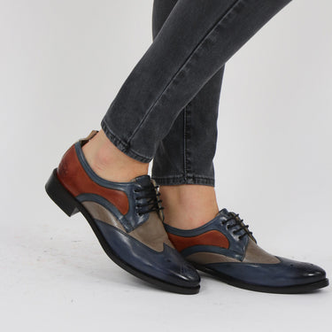 Betty 16|model