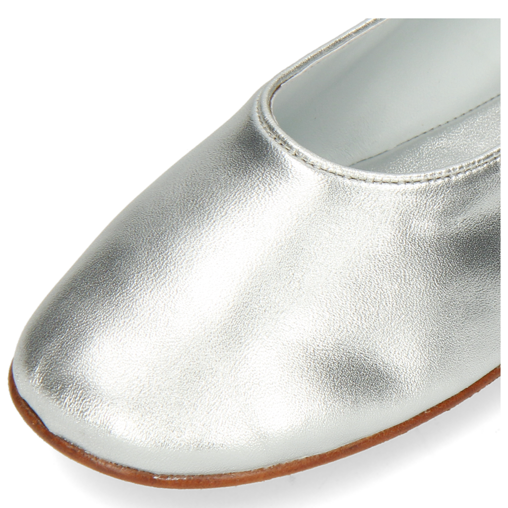 Iris 9 
