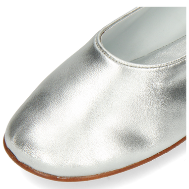 Iris 9 