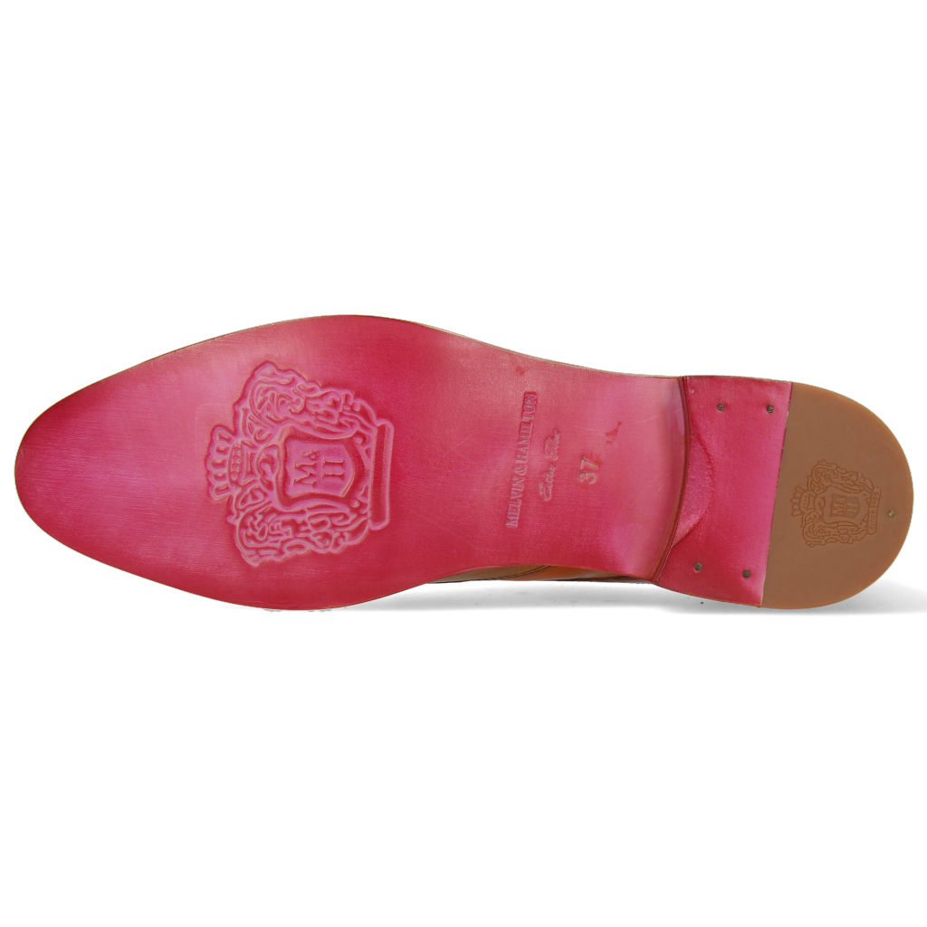 Betty 16
